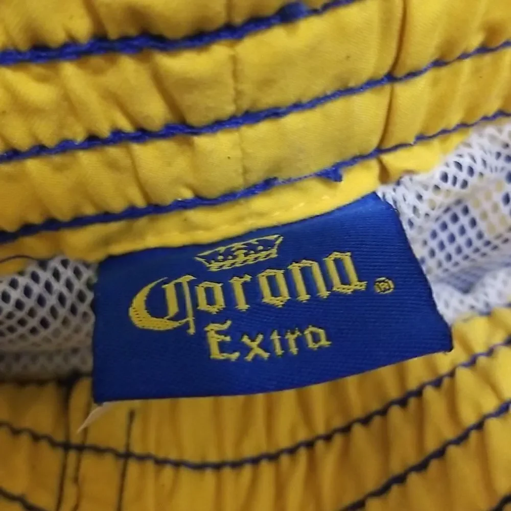 Corona Swim trunks Mens size XLarge